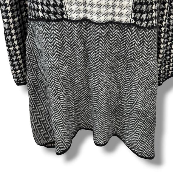 BCBGMaxAzria Monaco Size L Black White Houndstooth Sweater Dress - Picture 6 of 9